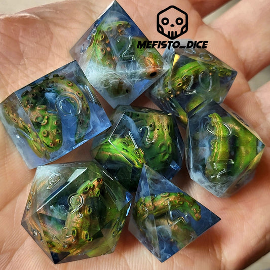 Call of Cthulhu Dice set with tentacles inside and for play dnd , dungeons and dragons