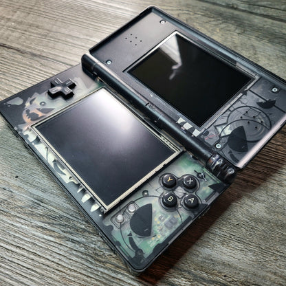 Custom Nintendo DS Lite console in gengar style