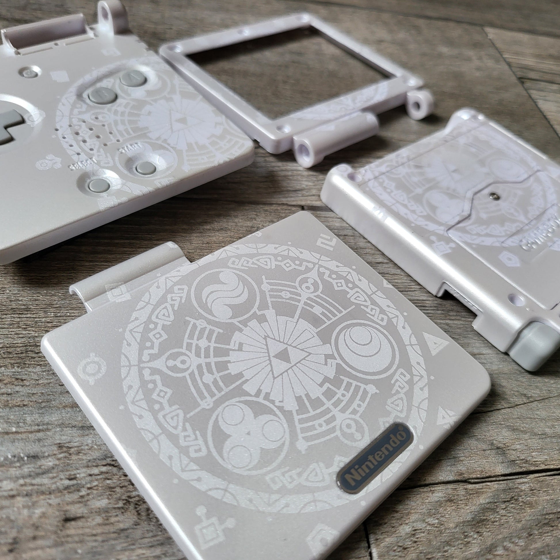 Custom shell cover for Nintendo with Zelda theme laser engravings