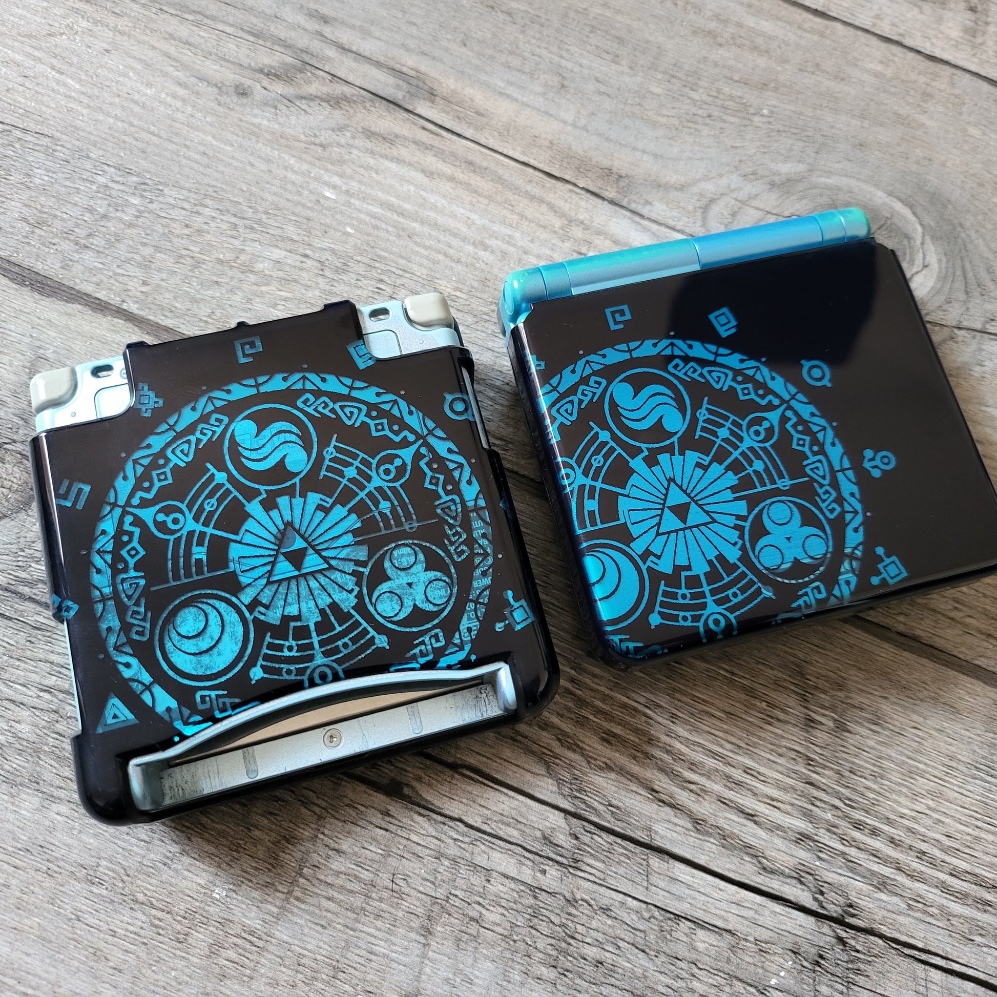 Custom shell cover for Nintendo with Zelda themed laser engravings