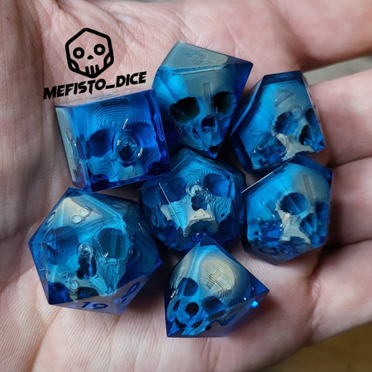 Dice set with 7 pieces with skull inside for role-playing games for Dungeons and Dragons