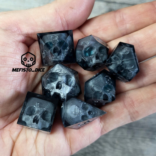 Dice set with 7 pieces with skull inside for role-playing games for Dungeons and Dragons