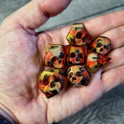 Dice set with 7 pieces with skull inside for role-playing games for Dungeons and Dragons