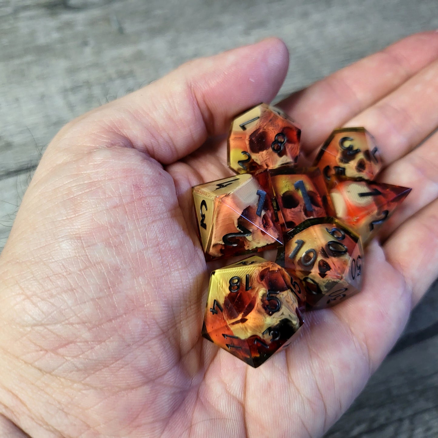 Dice set with 7 pieces with skull inside for role-playing games for Dungeons and Dragons